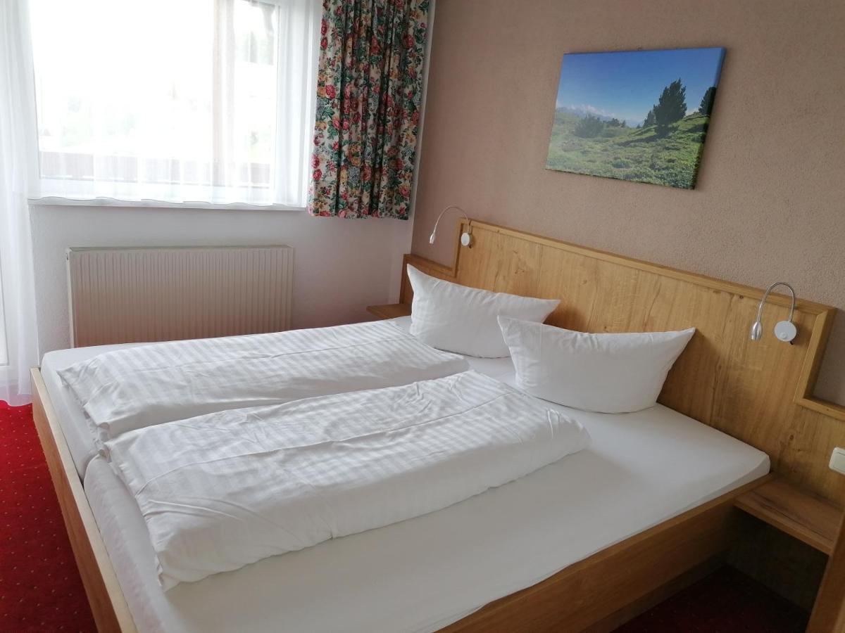 Appartements Rosmarie Fendels Exteriör bild